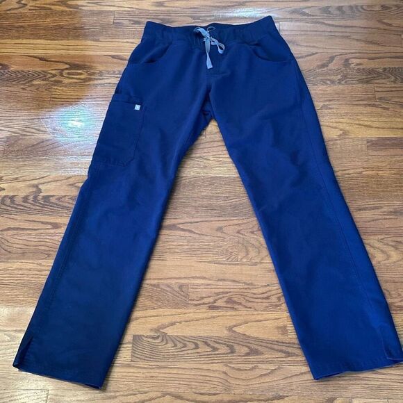 Figs Kade Cargo Scrubs - Picture 1 of 5